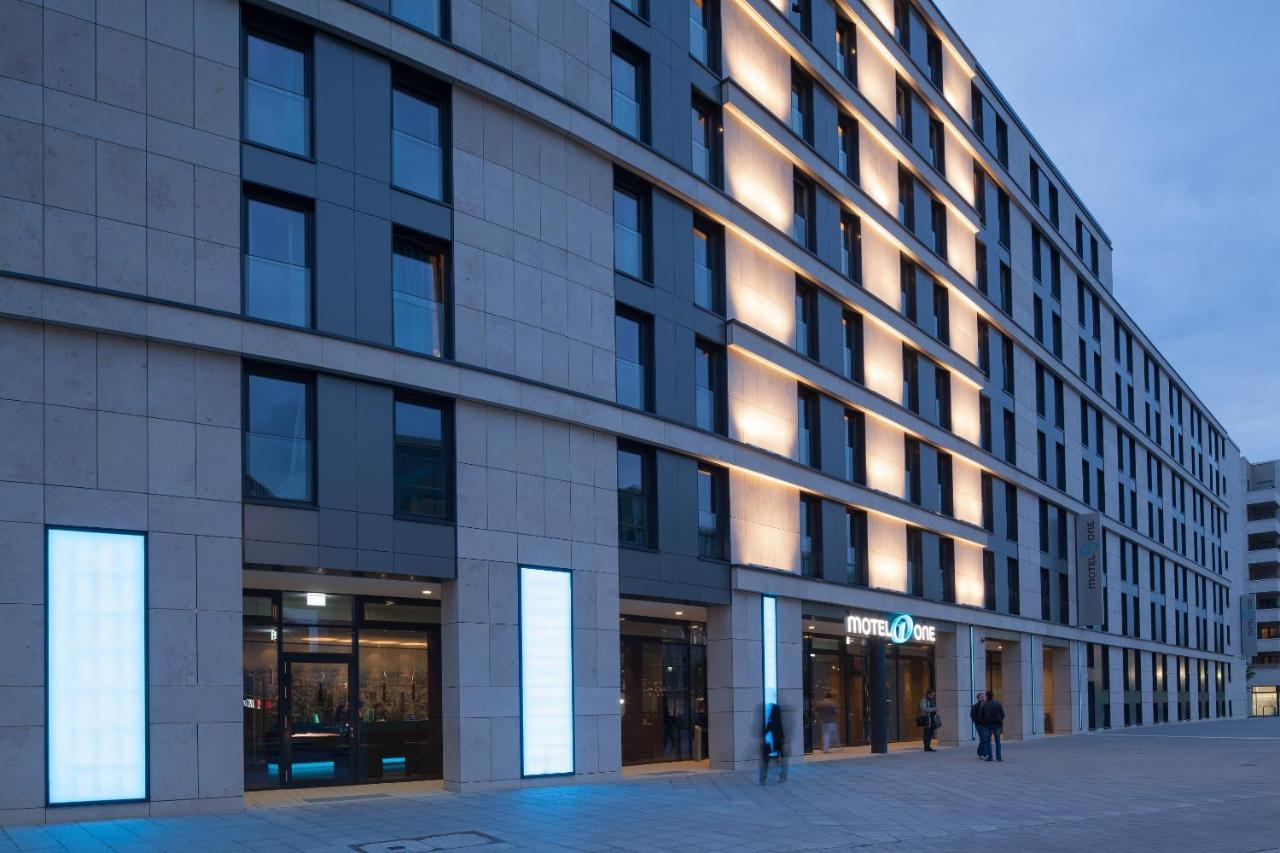 Motel One Frankfurt Messe Frankfurt am Main Exterior photo